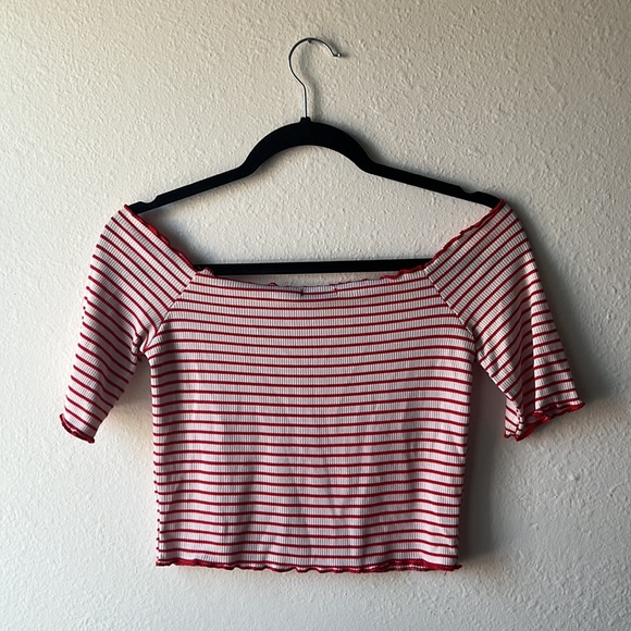 Off-the-shoulder Cropped Shirt, Size XS/S - Picture 4 of 4